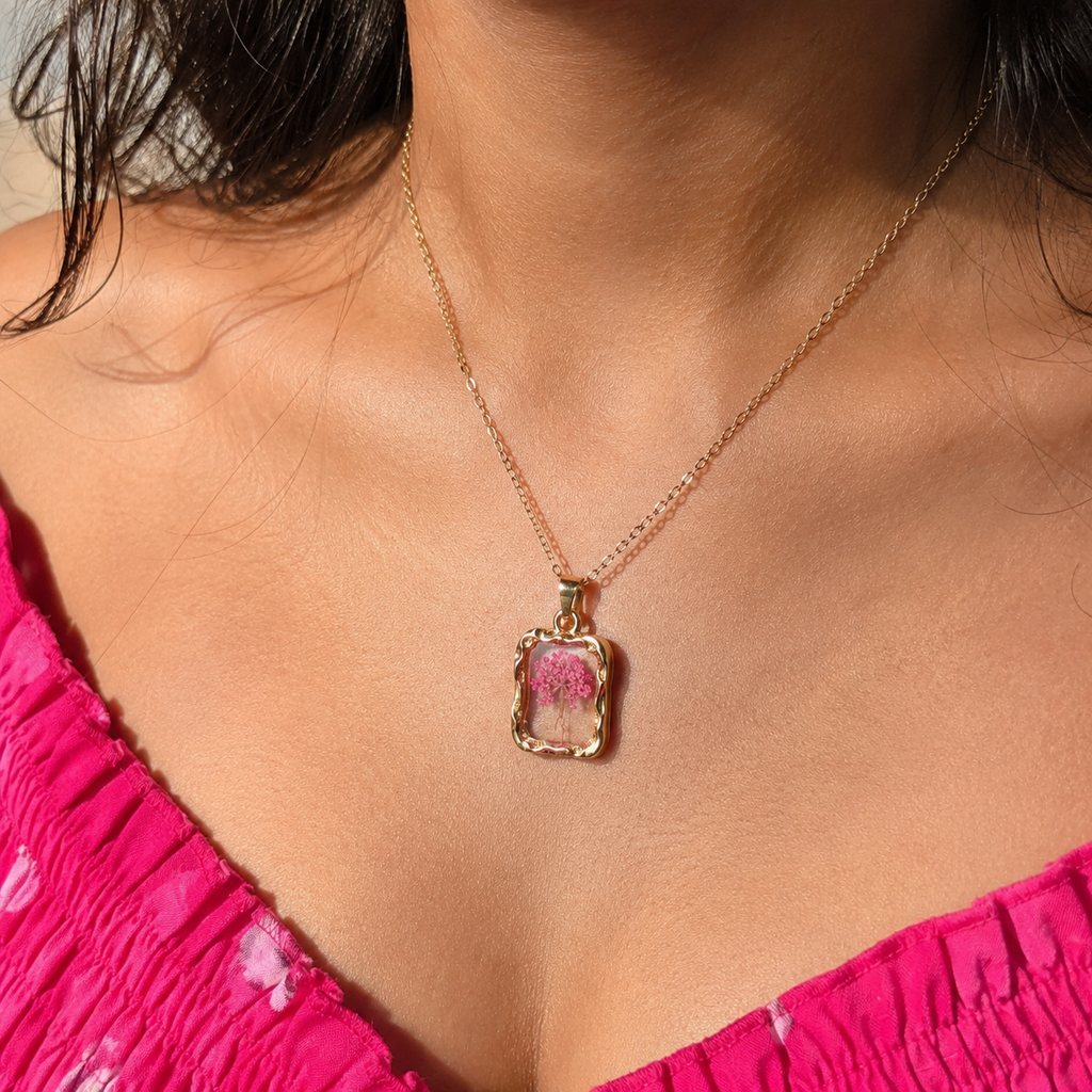 Nehr Neckpiece