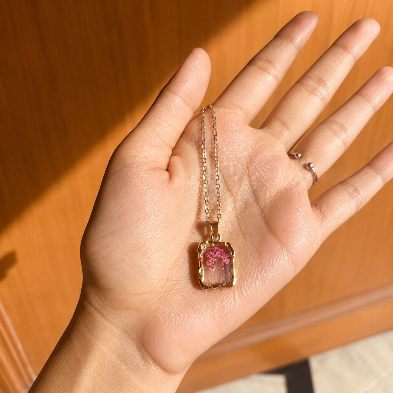 Nehr Neckpiece
